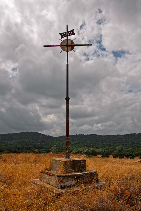Cruz en el entorno de El Cerro del Hierro